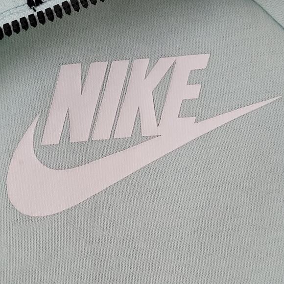 NIKE Sportswear Club Fleece Quarter Zip Pullover Womens M 22x23 - Picture 3 of 13